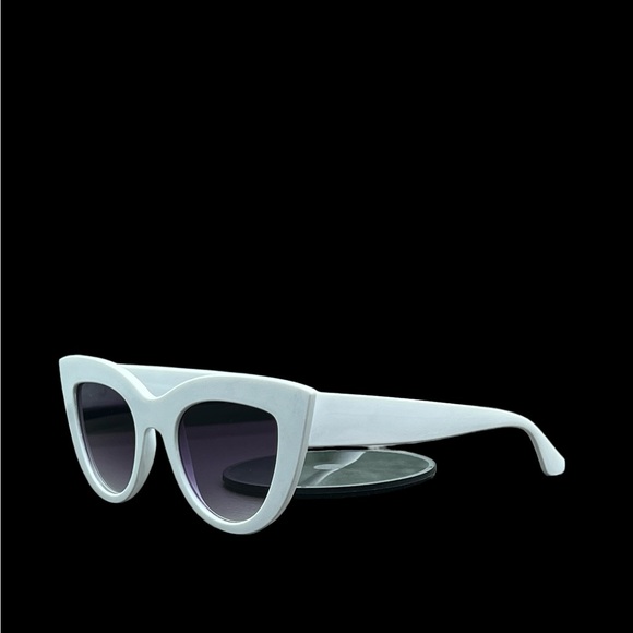 White Cateye Sunglasses - Picture 11 of 12